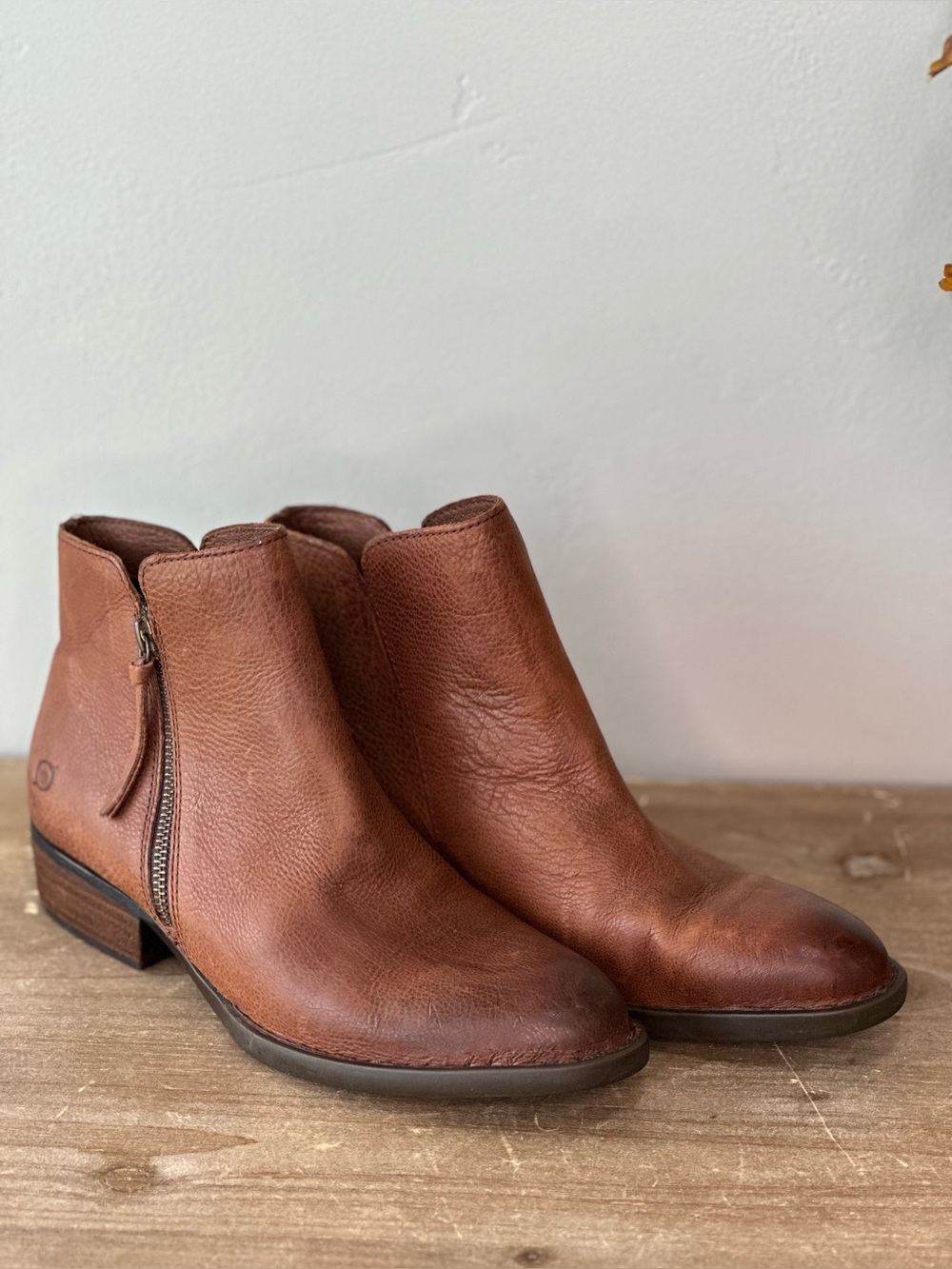 Born Women's Brown Cleo Bootie Leather Ankle Boot Sz 8.5M